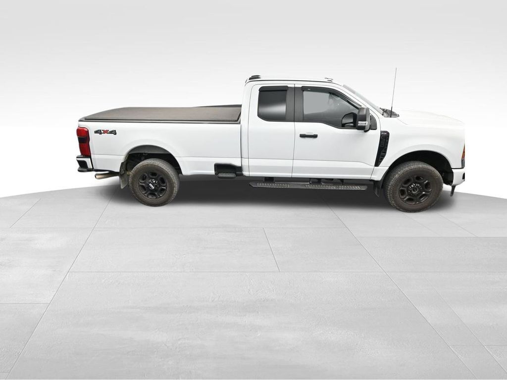 2023 Ford F-350 XL