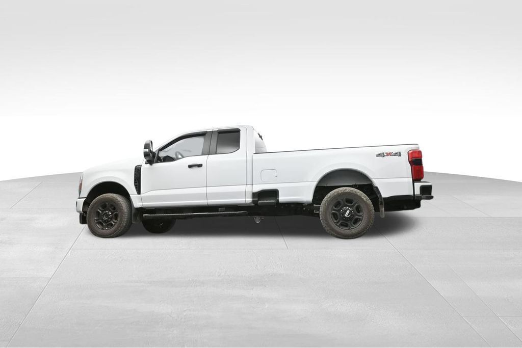 2023 Ford F-350 XL