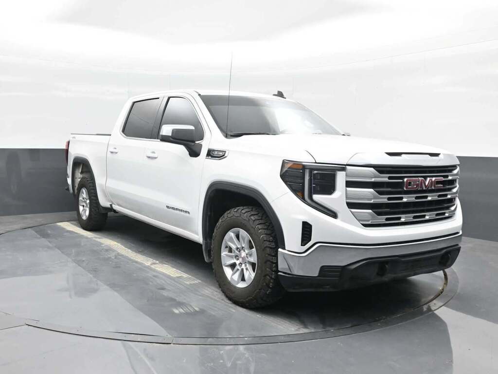 2023 GMC Sierra 1500 4WD Crew Cab Short Box SLE