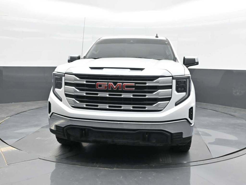 2023 GMC Sierra 1500 4WD Crew Cab Short Box SLE