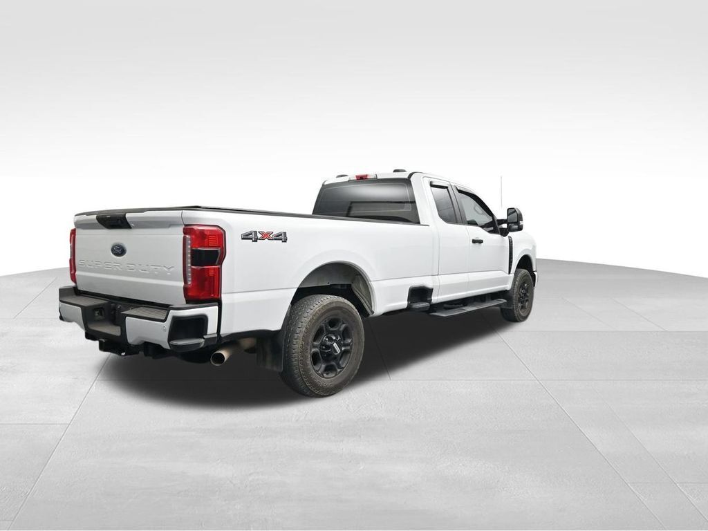 2023 Ford F-350 XL