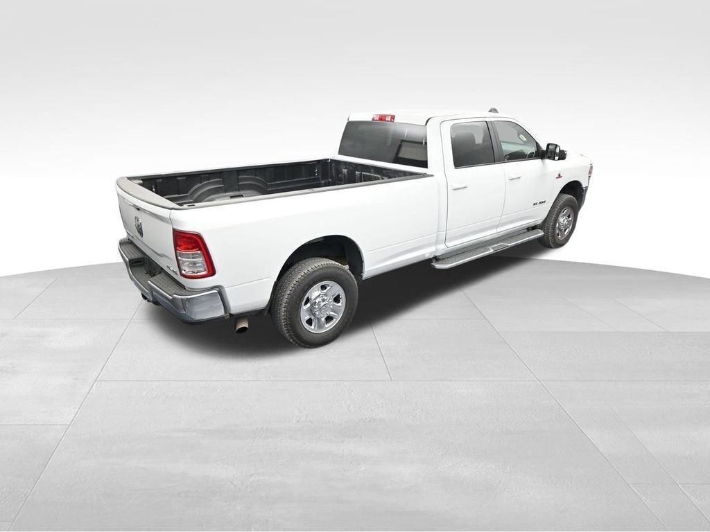 2022 Ram 3500 Big Horn Crew Cab 4x4 8' Box