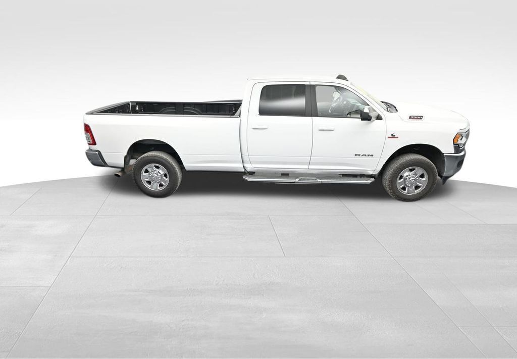 2022 Ram 3500 Big Horn Crew Cab 4x4 8' Box
