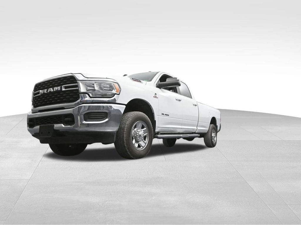 2022 Ram 3500 Big Horn Crew Cab 4x4 8' Box