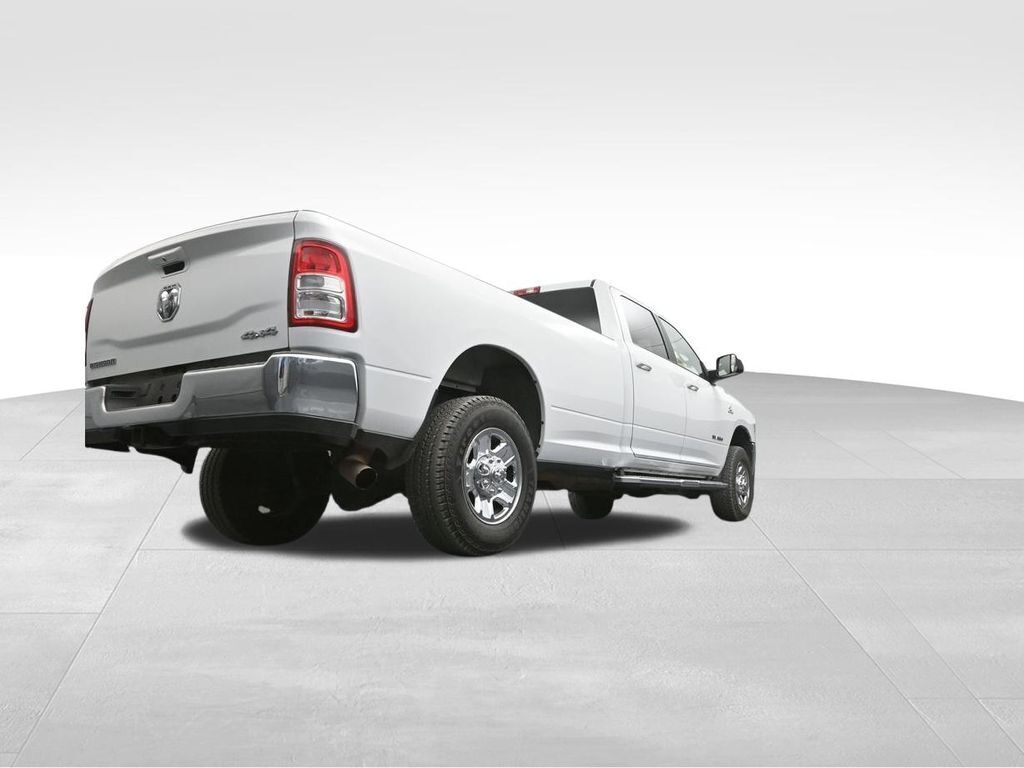 2022 Ram 3500 Big Horn Crew Cab 4x4 8' Box