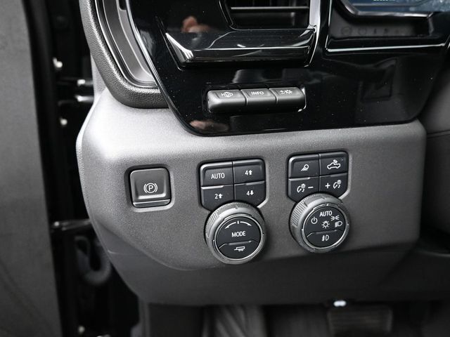 2023 Chevrolet Silverado 1500 4WD Crew Cab Short Bed ZR2