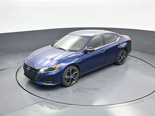 2023 Nissan Altima SR FWD