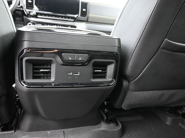 2023 Chevrolet Silverado 1500 4WD Crew Cab Short Bed ZR2