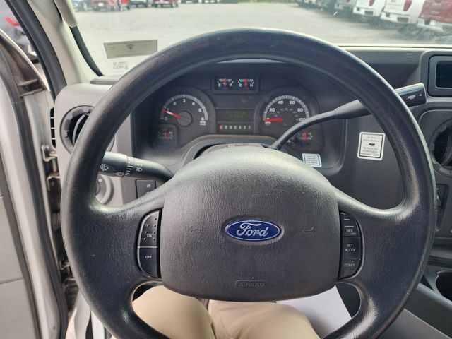 2018 Ford E-Series E-350 SD
