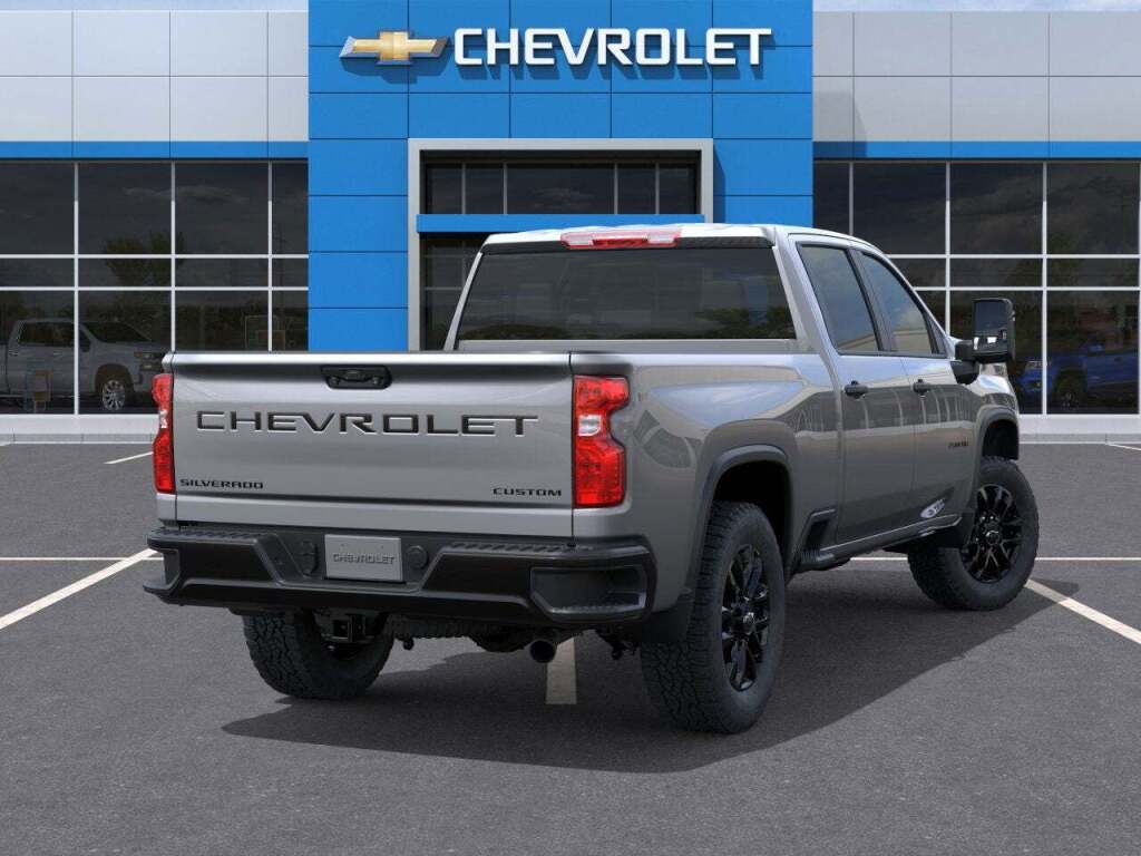 2026 Chevrolet Silverado 2500HD Custom