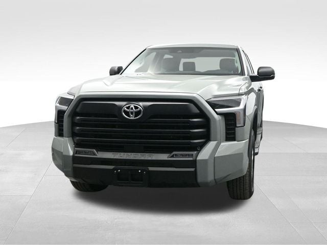2024 Toyota Tundra SR5 4WD