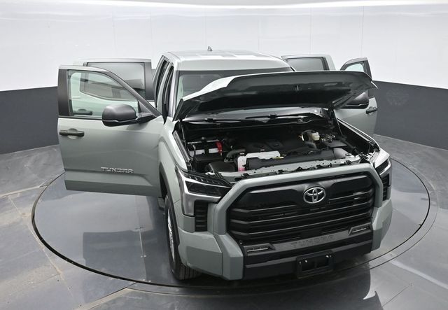 2024 Toyota Tundra SR5 4WD