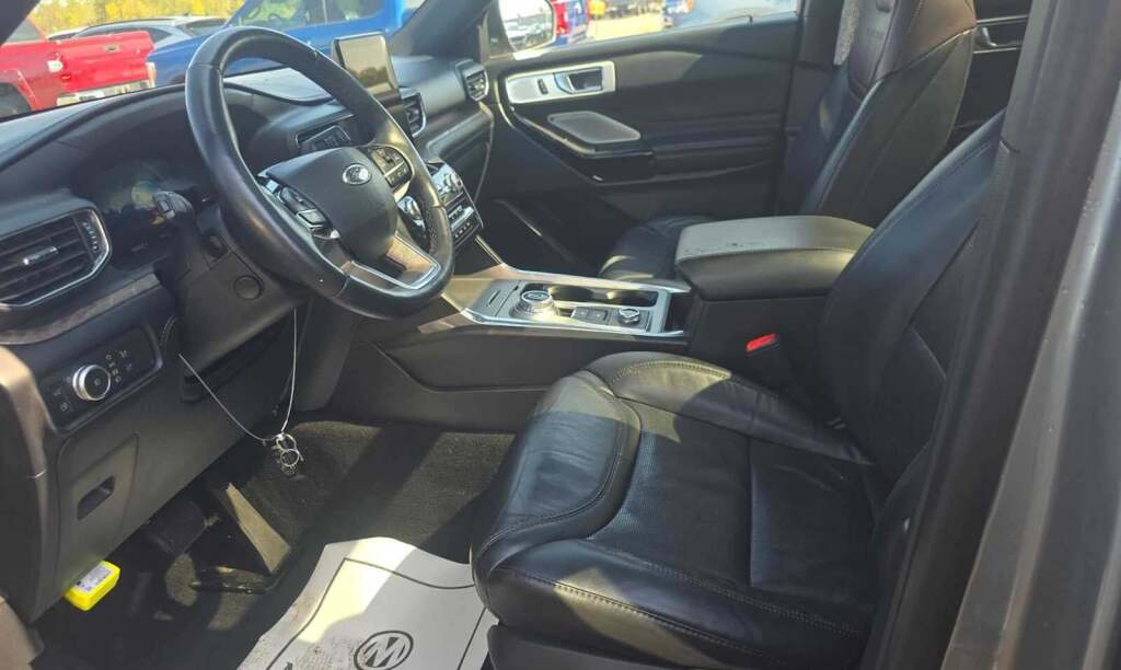 2022 Ford Explorer Platinum