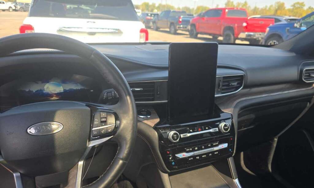 2022 Ford Explorer Platinum