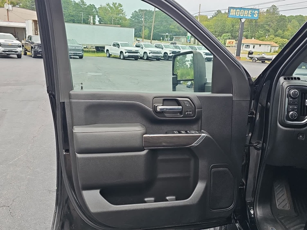 2020 Chevrolet Silverado 3500HD 4WD Crew Cab Long Bed LTZ