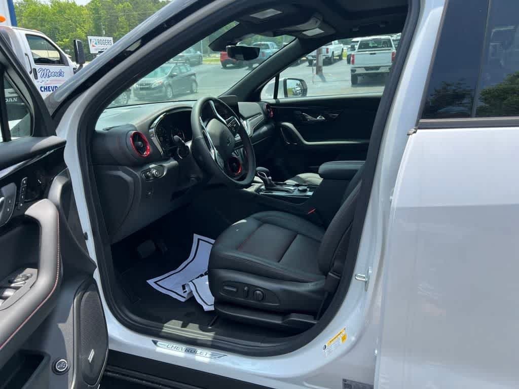 2025 Chevrolet Blazer FWD RS