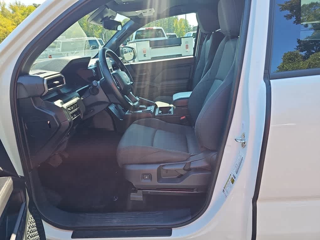 2024 Toyota Tacoma SR 2WD