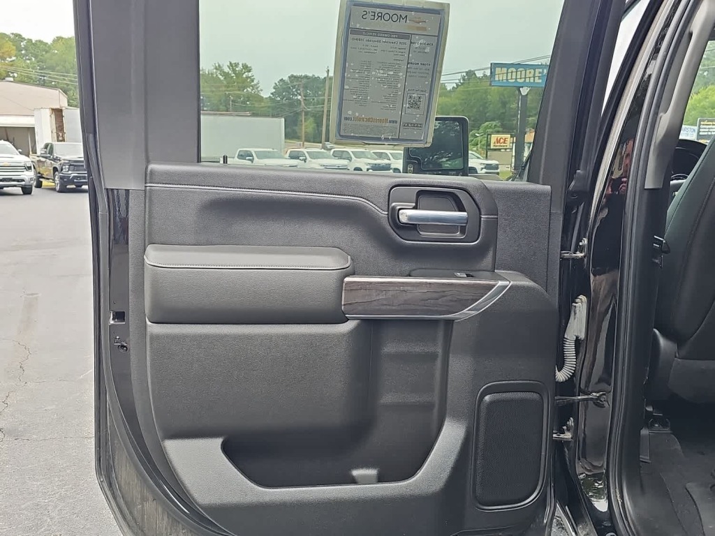 2020 Chevrolet Silverado 3500HD 4WD Crew Cab Long Bed LTZ