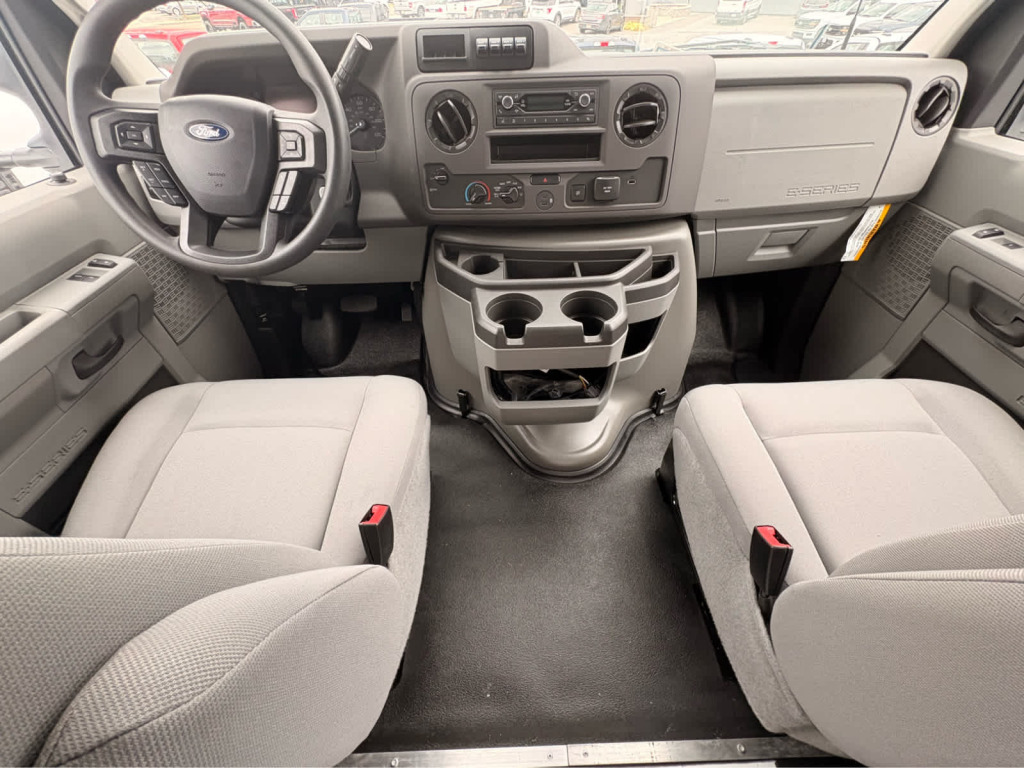 2026 Ford E-350 Cutaway 