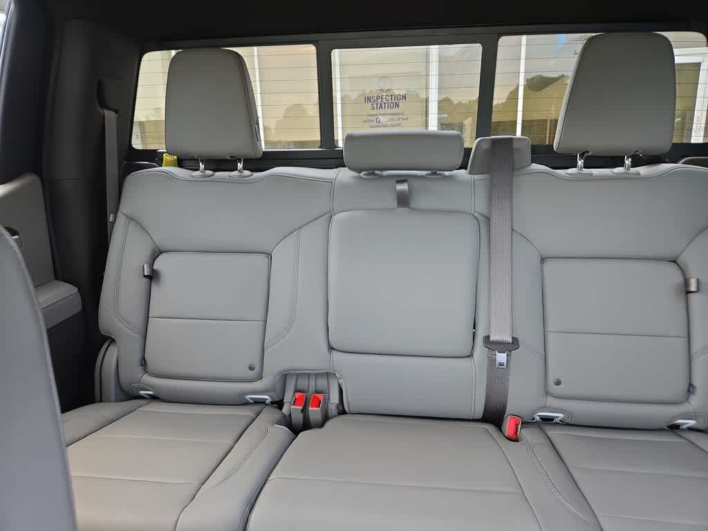 2025 Chevrolet Silverado 1500 4WD Crew Cab Short Bed RST