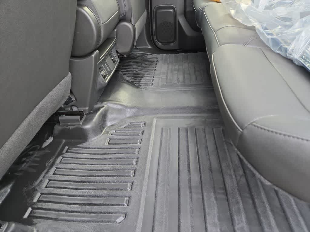 2024 Chevrolet Silverado 3500HD Chassis Work Truck