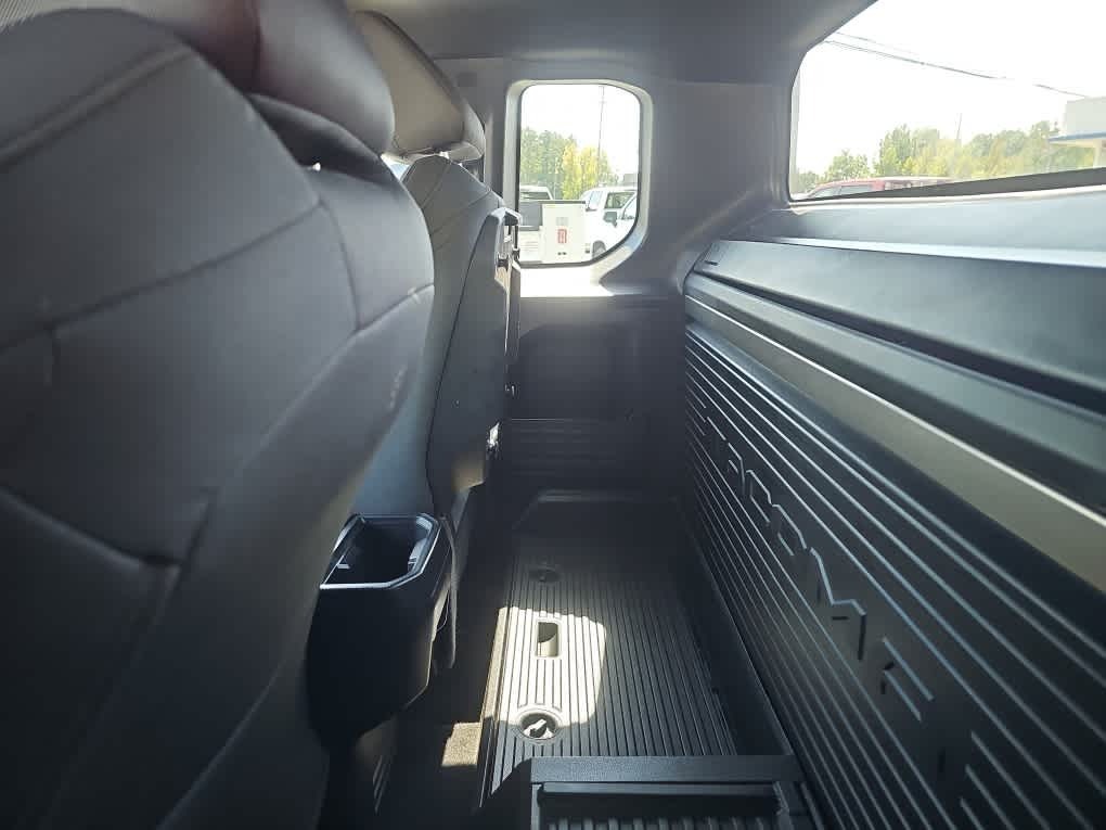 2024 Toyota Tacoma SR 2WD