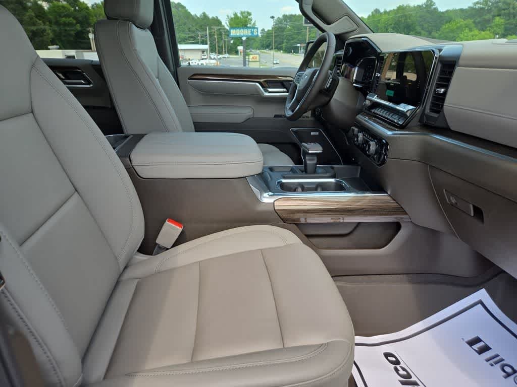 2025 Chevrolet Silverado 1500 4WD Crew Cab Short Bed RST