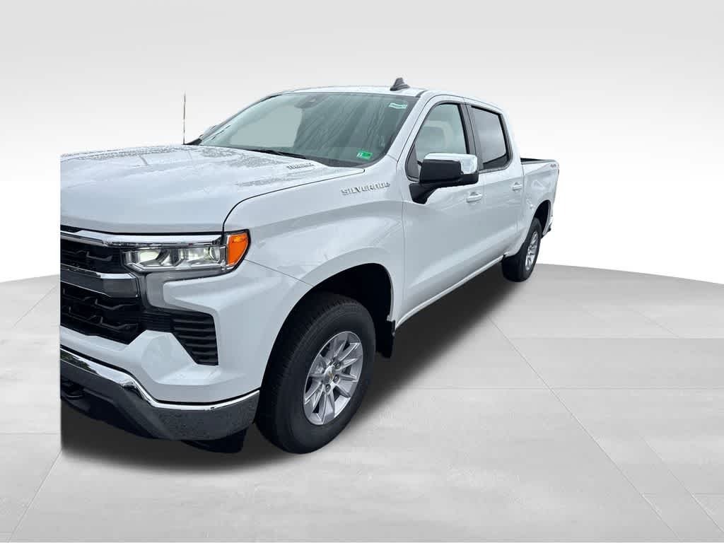 2026 Chevrolet Silverado 1500 4WD Crew Cab Standard Bed LT