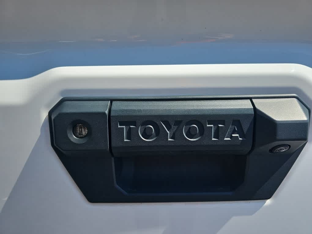 2024 Toyota Tacoma SR 2WD
