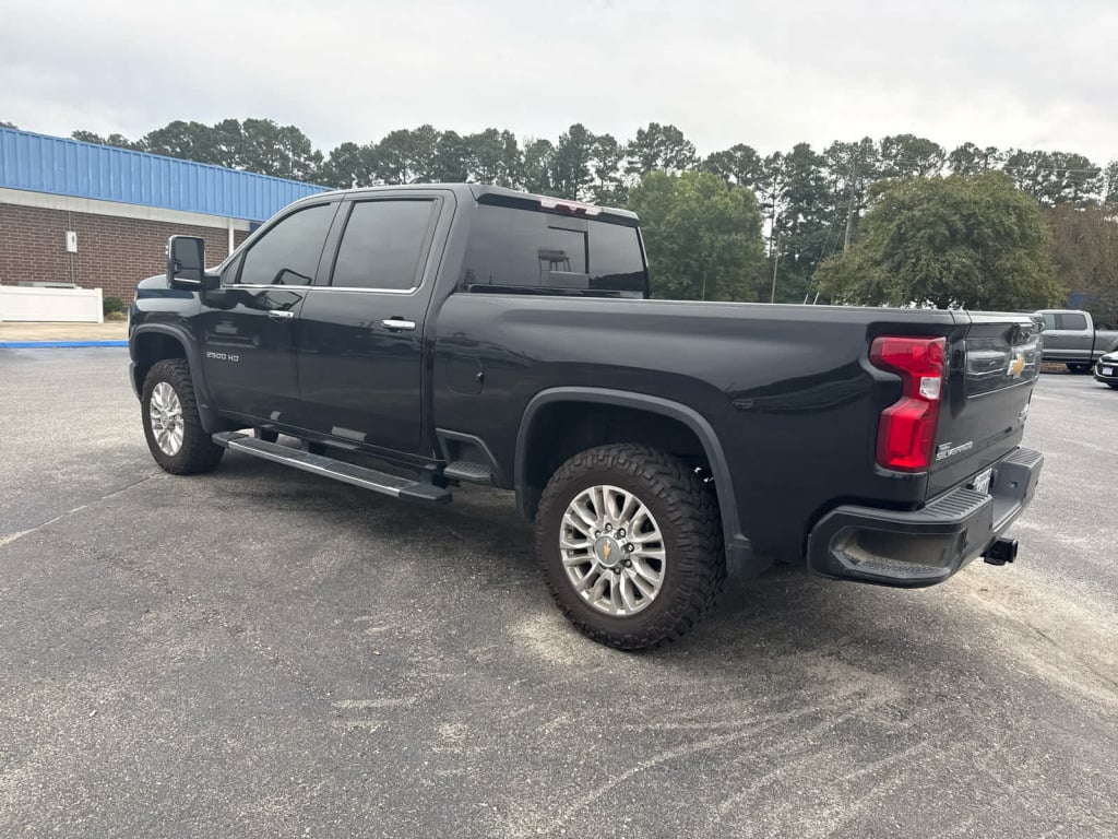 2022 Chevrolet Silverado 2500HD 4WD Crew Cab Standard Bed High Country