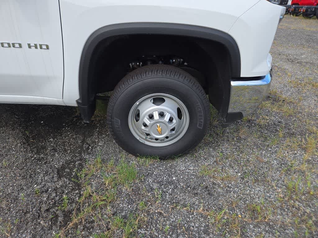 2024 Chevrolet Silverado 3500HD Chassis Work Truck