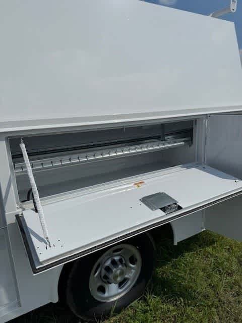 2025 Chevrolet Express Cutaway Work Van