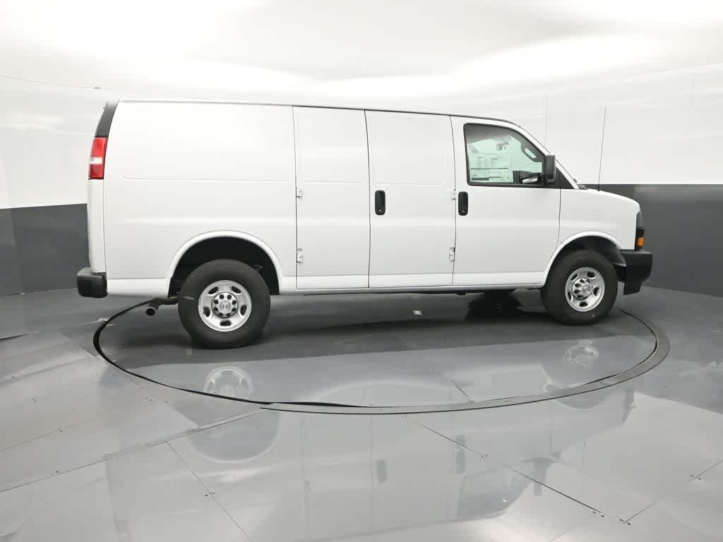 2024 Chevrolet Express Cargo RWD 2500 Regular Wheelbase WT