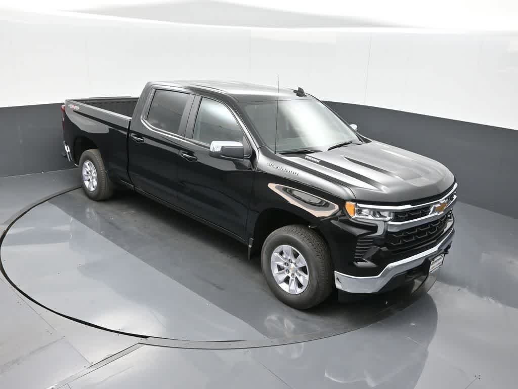 2026 Chevrolet Silverado 1500 4WD Crew Cab Standard Bed LT