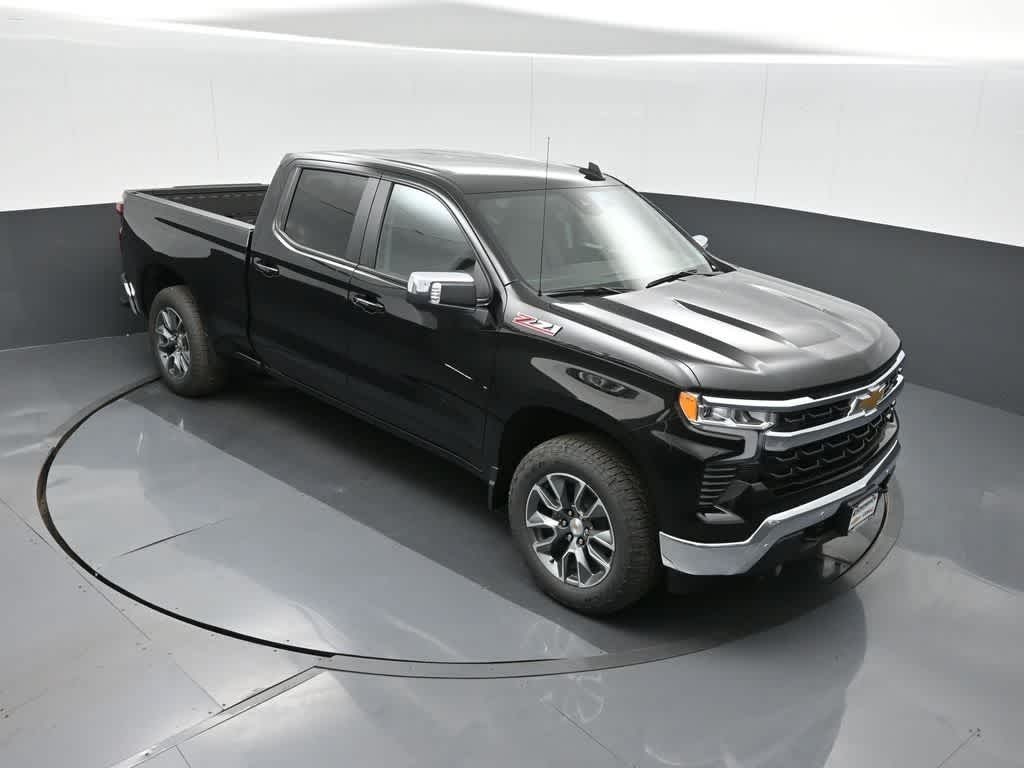 2026 Chevrolet Silverado 1500 4WD Crew Cab Standard Bed LT