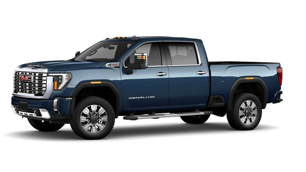 2025 GMC Sierra 2500HD 4WD Crew Cab Standard Bed Denali