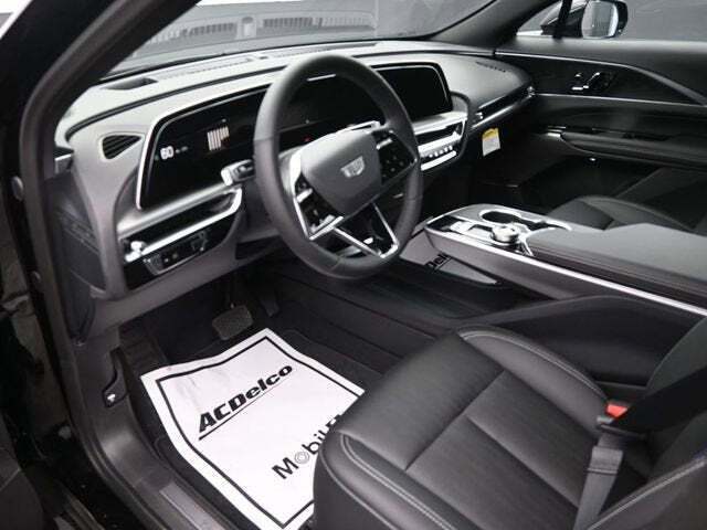 2025 Cadillac LYRIQ Luxury w/1SC