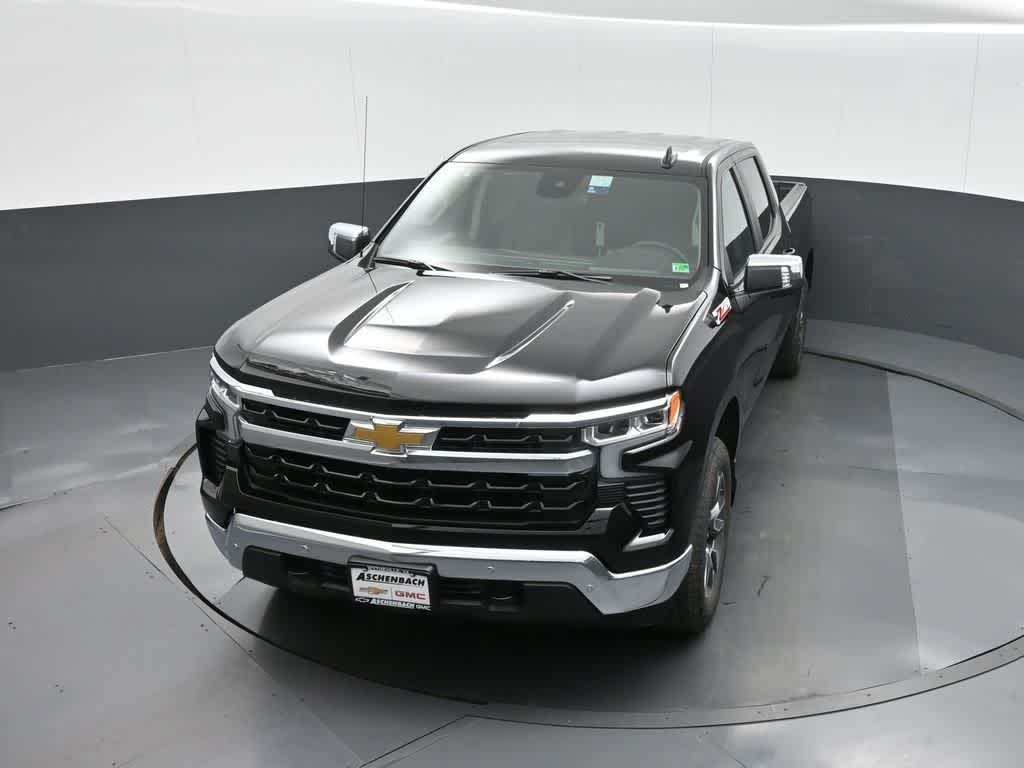 2026 Chevrolet Silverado 1500 4WD Crew Cab Standard Bed LT