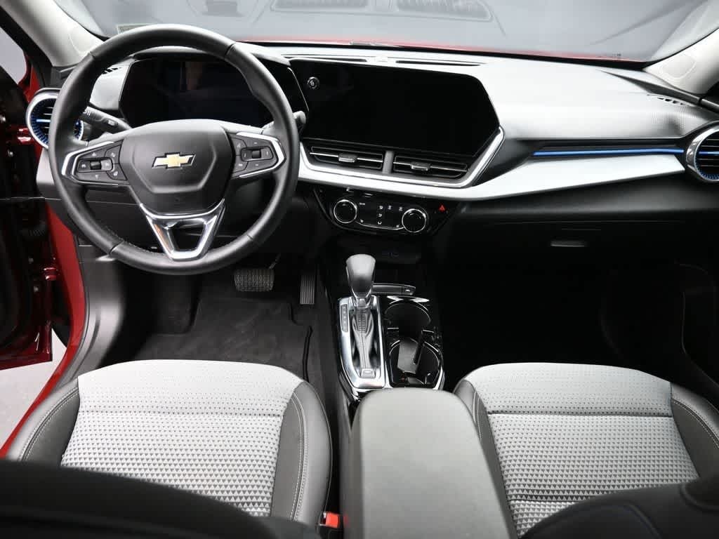 2024 Chevrolet Trax FWD LT
