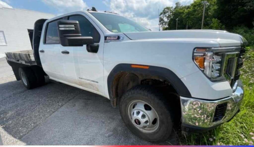 2021 GMC Sierra 3500HD Chassis 