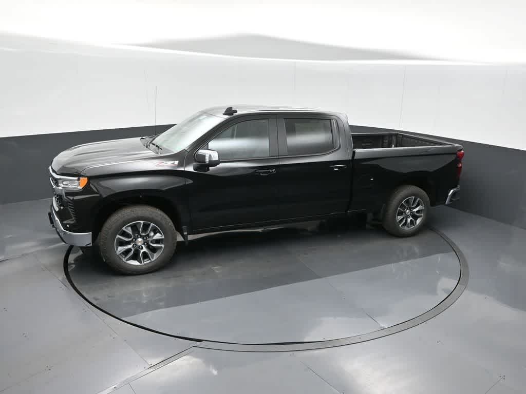 2026 Chevrolet Silverado 1500 4WD Crew Cab Standard Bed LT