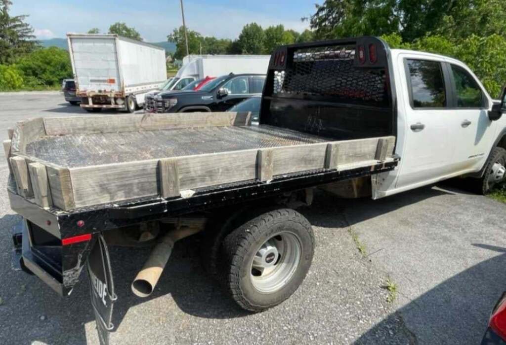 2021 GMC Sierra 3500HD Chassis 