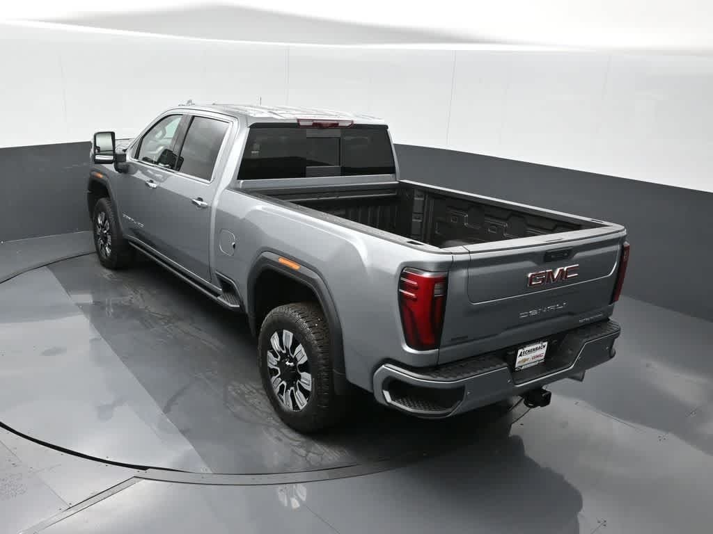 2025 GMC Sierra 2500HD 4WD Crew Cab Standard Bed Denali