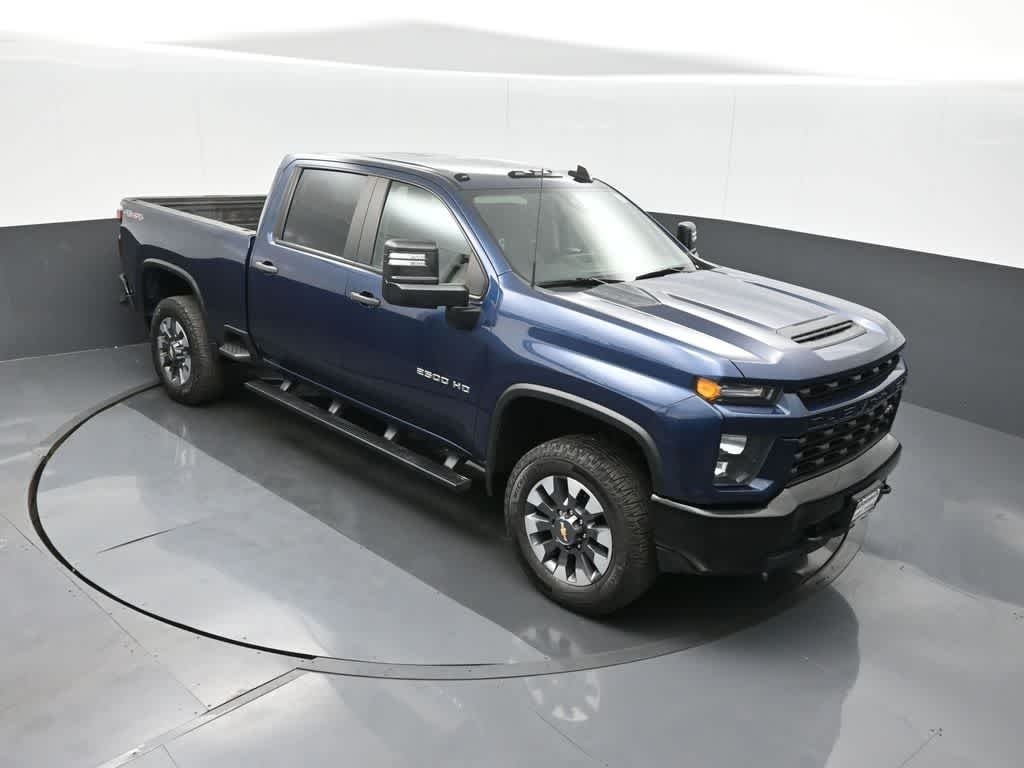 2021 Chevrolet Silverado 2500HD 4WD Crew Cab Standard Bed Custom