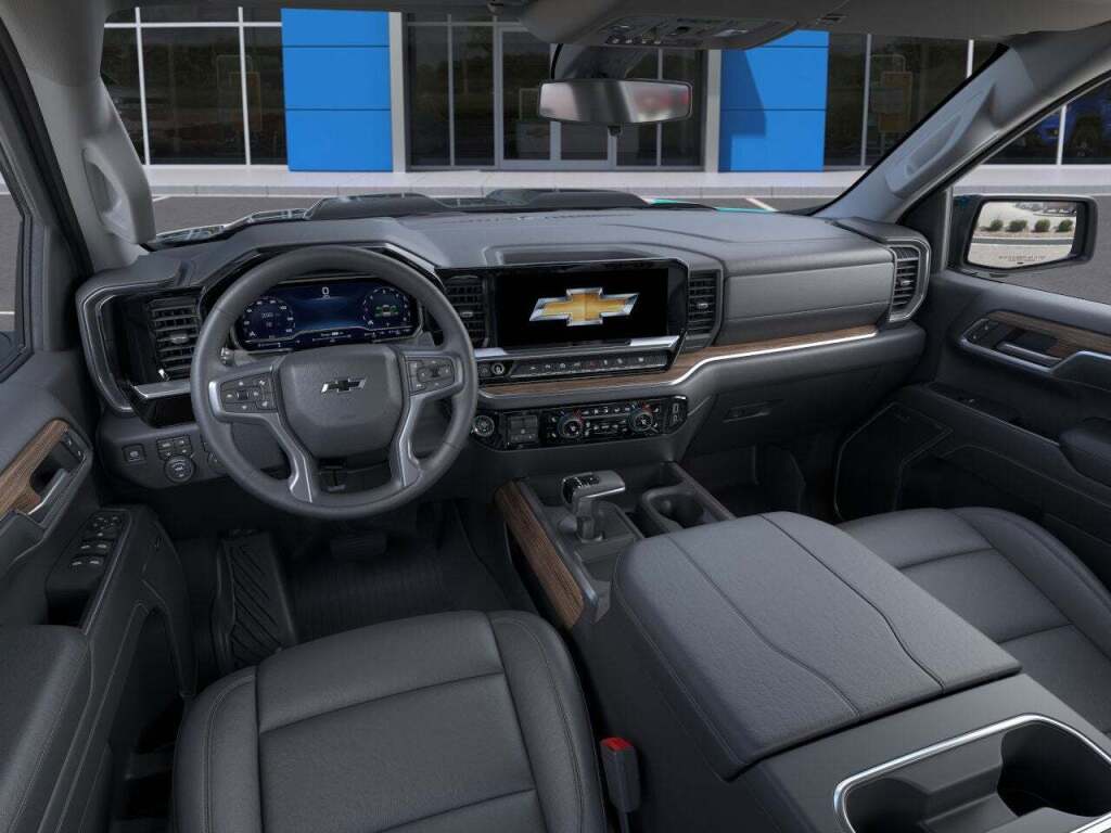 2026 Chevrolet Silverado 1500 4WD Crew Cab Standard Bed LT Trail Boss