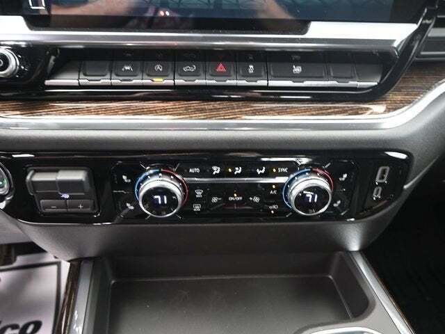 2025 GMC Sierra 1500 4WD Double Cab Standard Box Elevation with 3SB