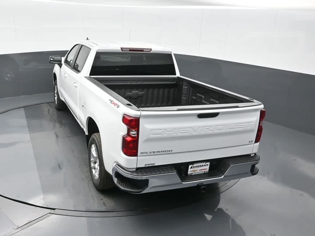 2026 Chevrolet Silverado 1500 4WD Crew Cab Standard Bed LT