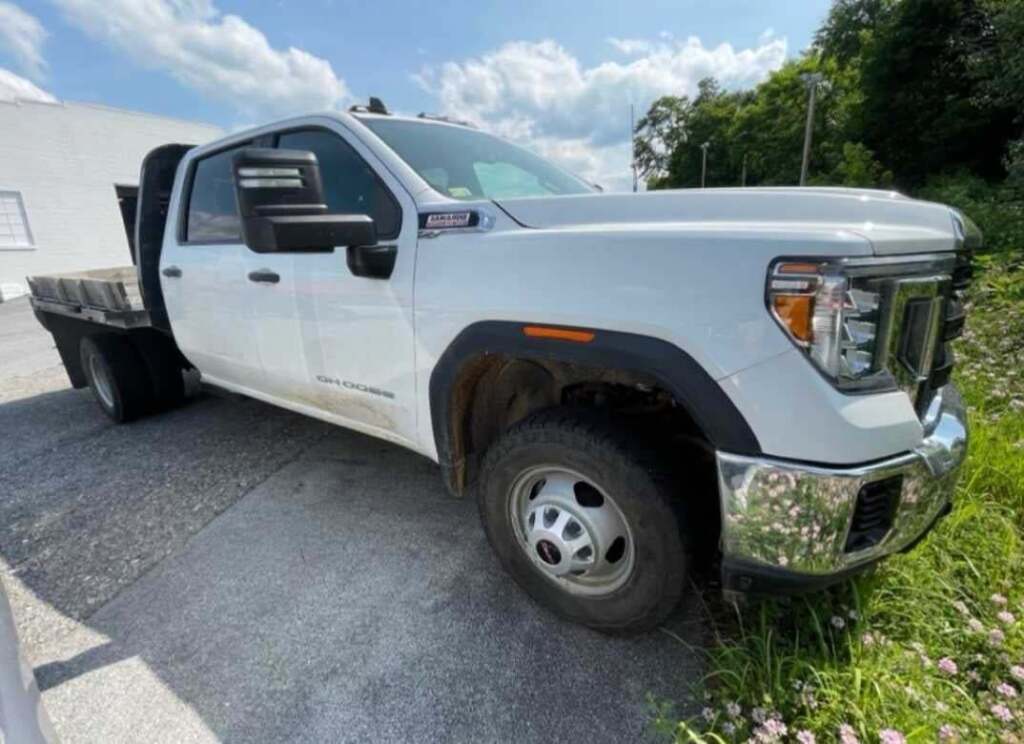 2021 GMC Sierra 3500HD Chassis 
