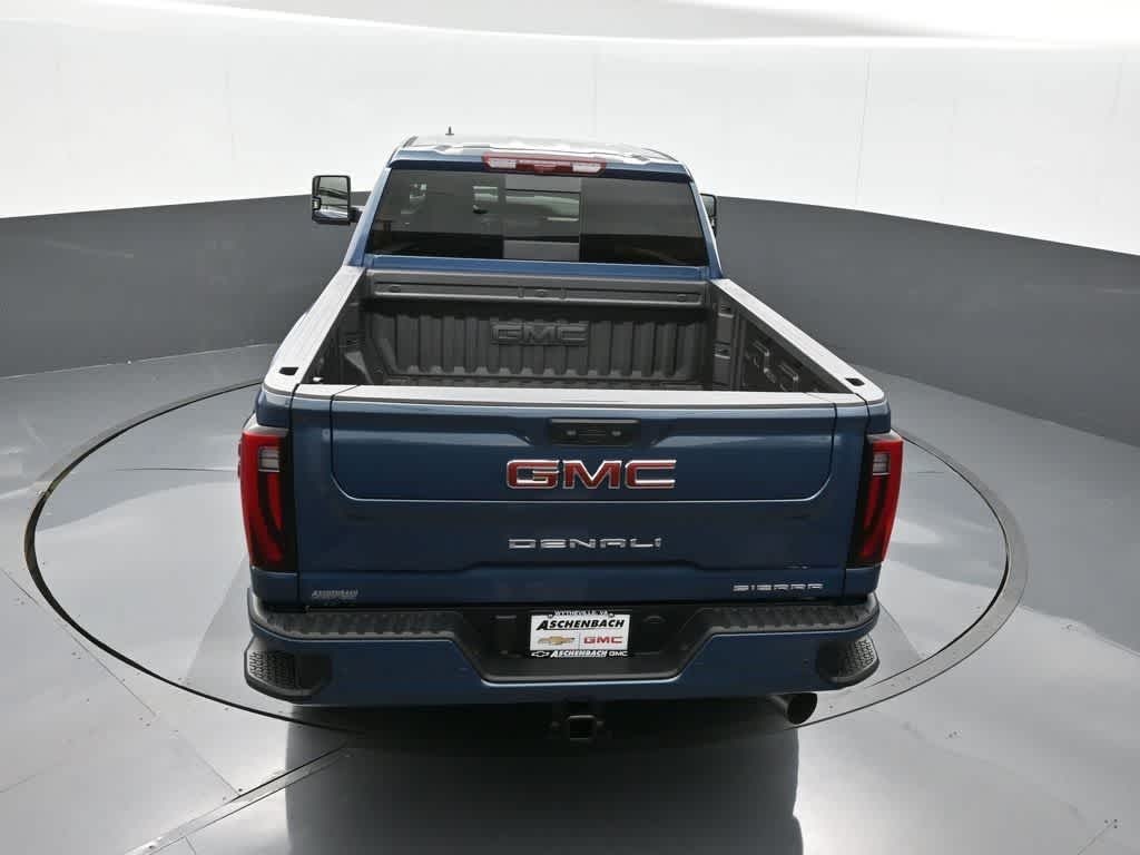 2025 GMC Sierra 2500HD 4WD Crew Cab Standard Bed Denali