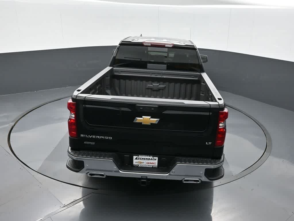 2026 Chevrolet Silverado 1500 4WD Crew Cab Standard Bed LT